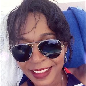 Meet your Posher, Vicky